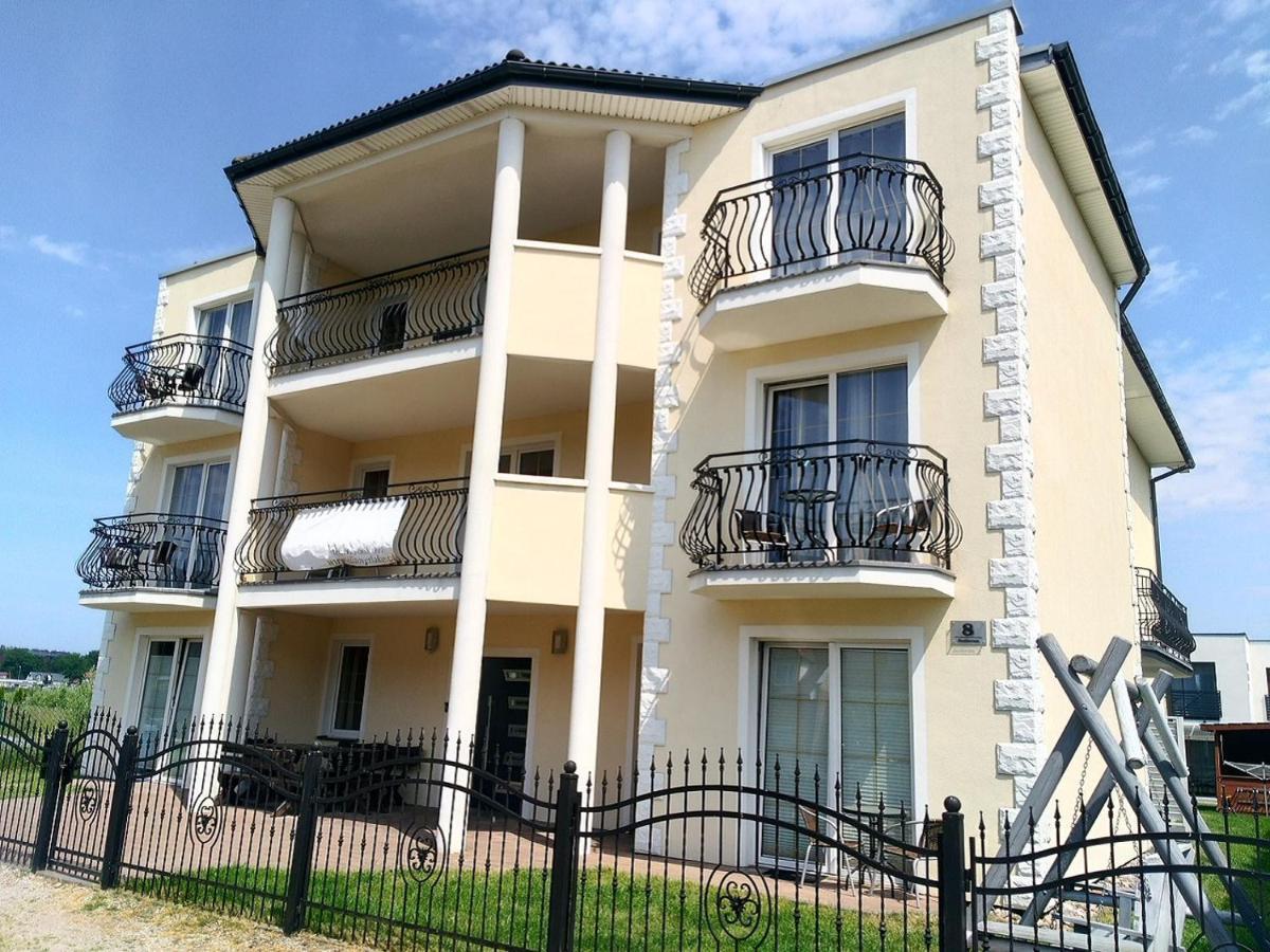 Villa Over Lake Mielno (Koszalin) Exterior foto